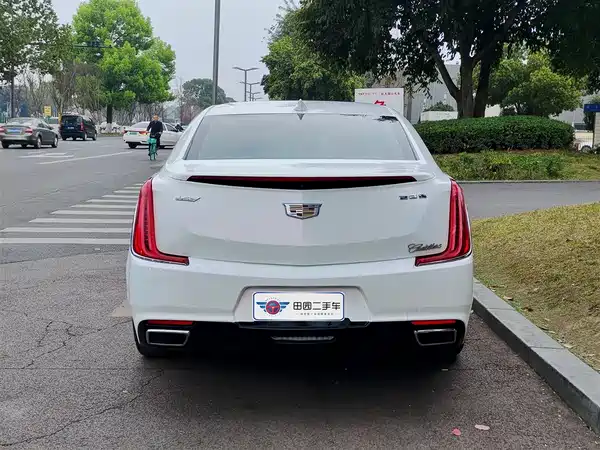Cadillac XTS 2018