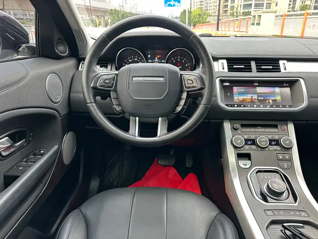 Land Rover Evoque 2018 — фото 9
