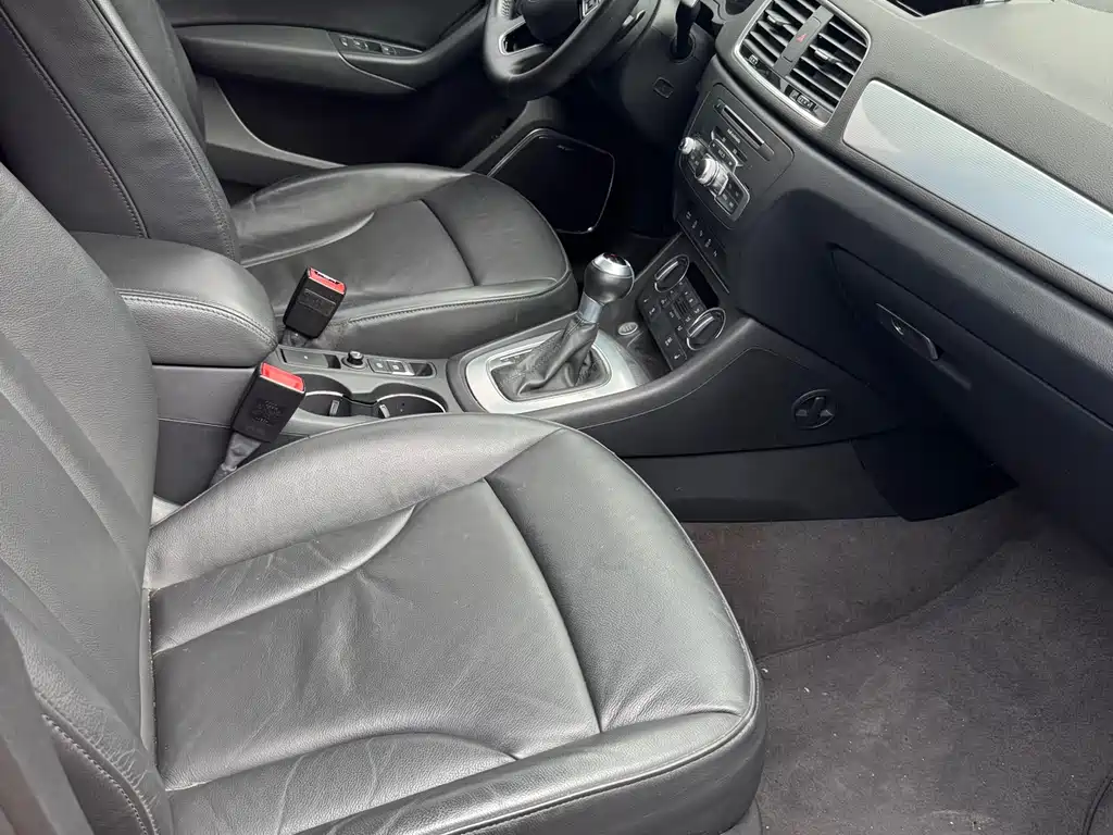 Audi Q3 2018 — фото 15