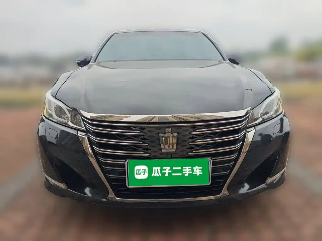 Toyota Crown 2018 — фото 24