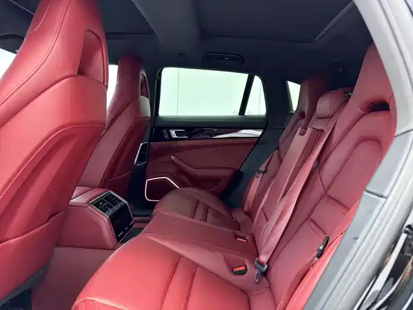 Porsche Panamera 2022