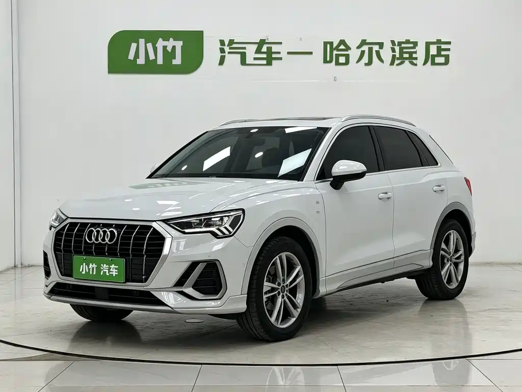 Audi Q3 2023 — фото 1