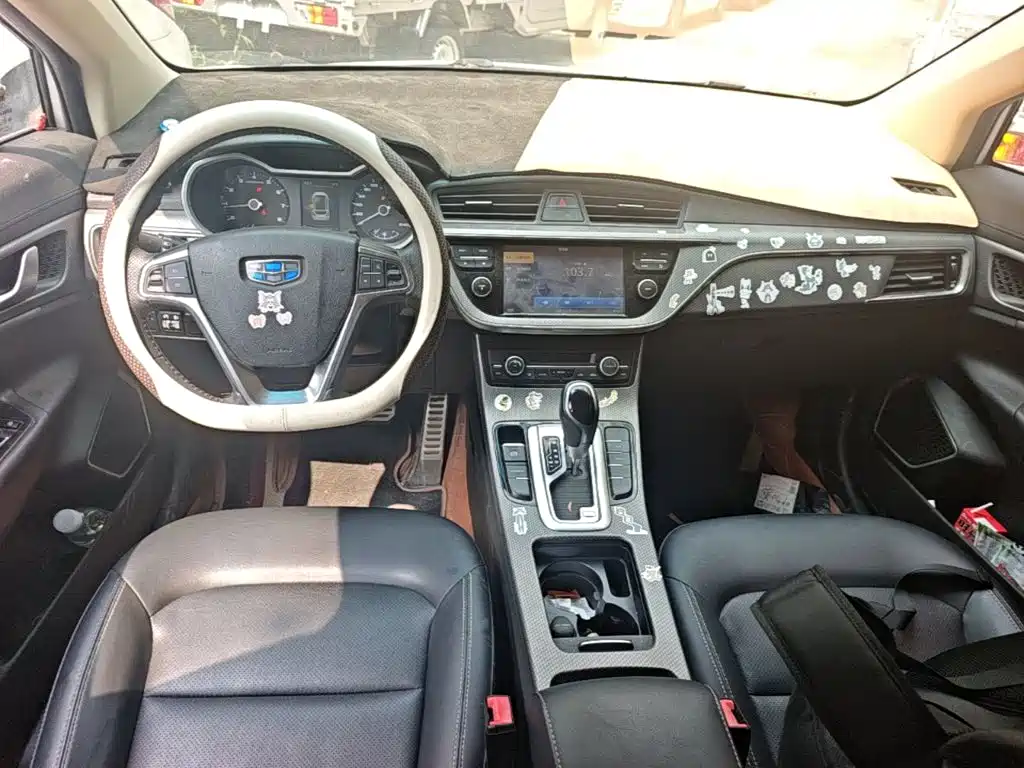 Geely Emgrand GS 2018 — фото 14