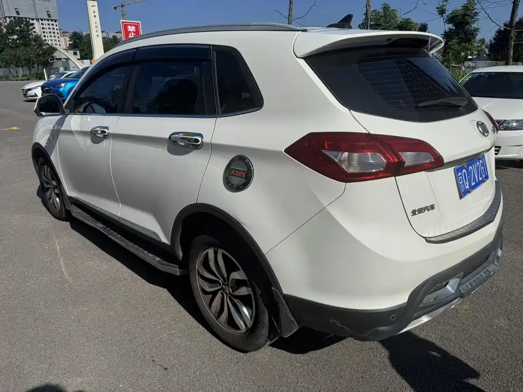 BAIC Shenbao X65 2015 — фото 10