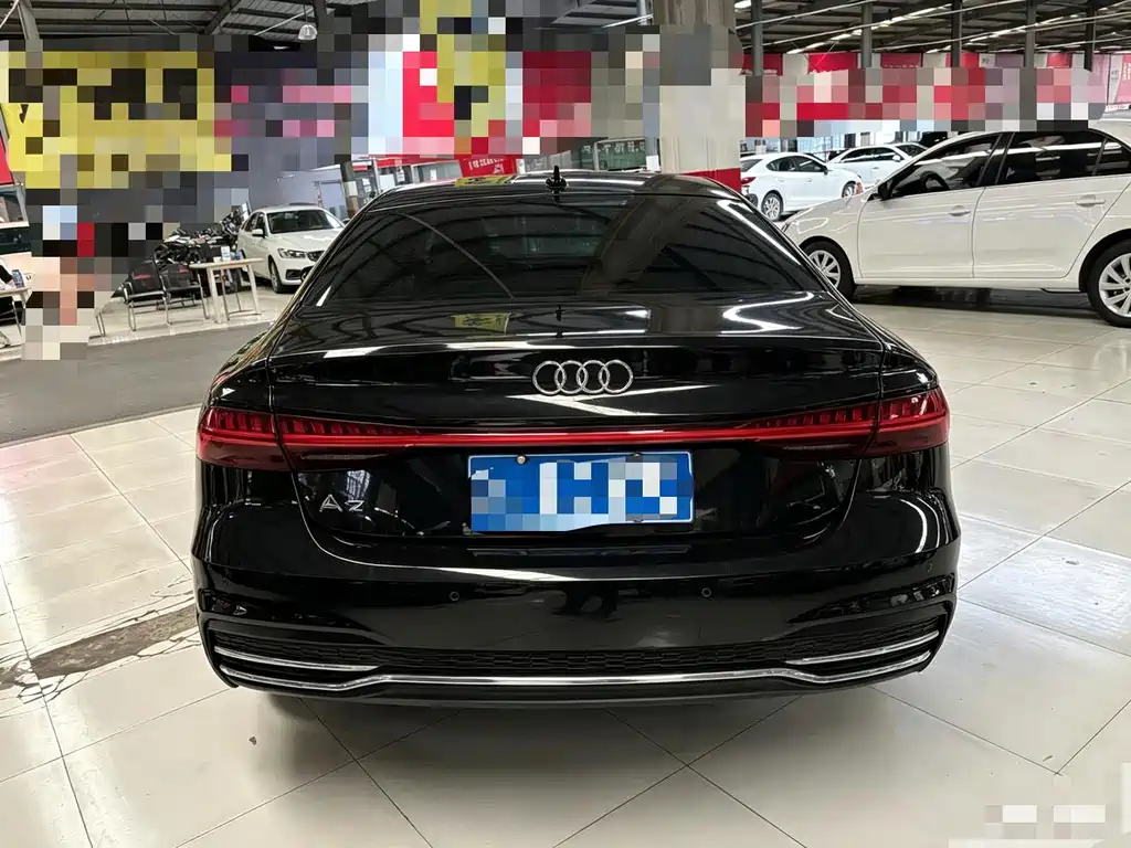 Audi A7L 2023 — фото 8