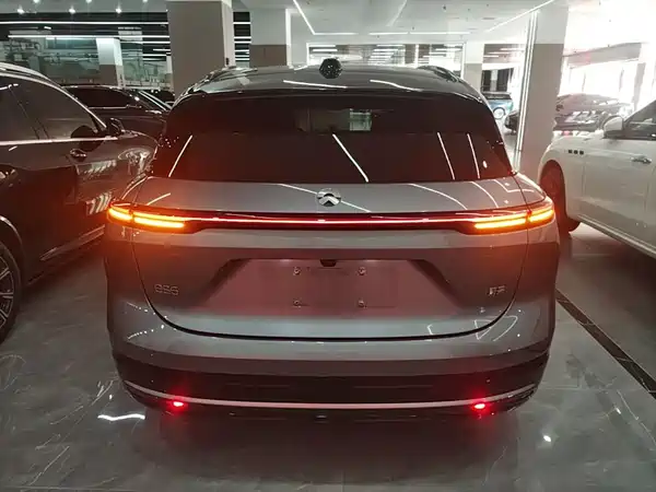 NIO ES6 2025