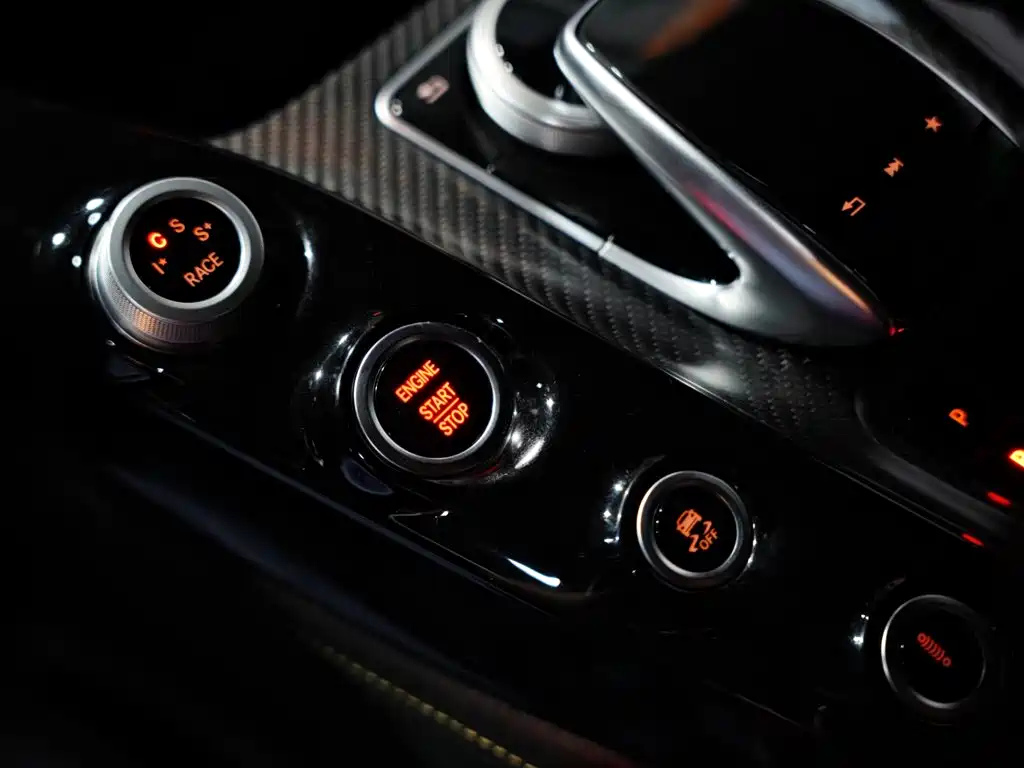 Mercedes-Benz AMG GT 2020 — фото 43