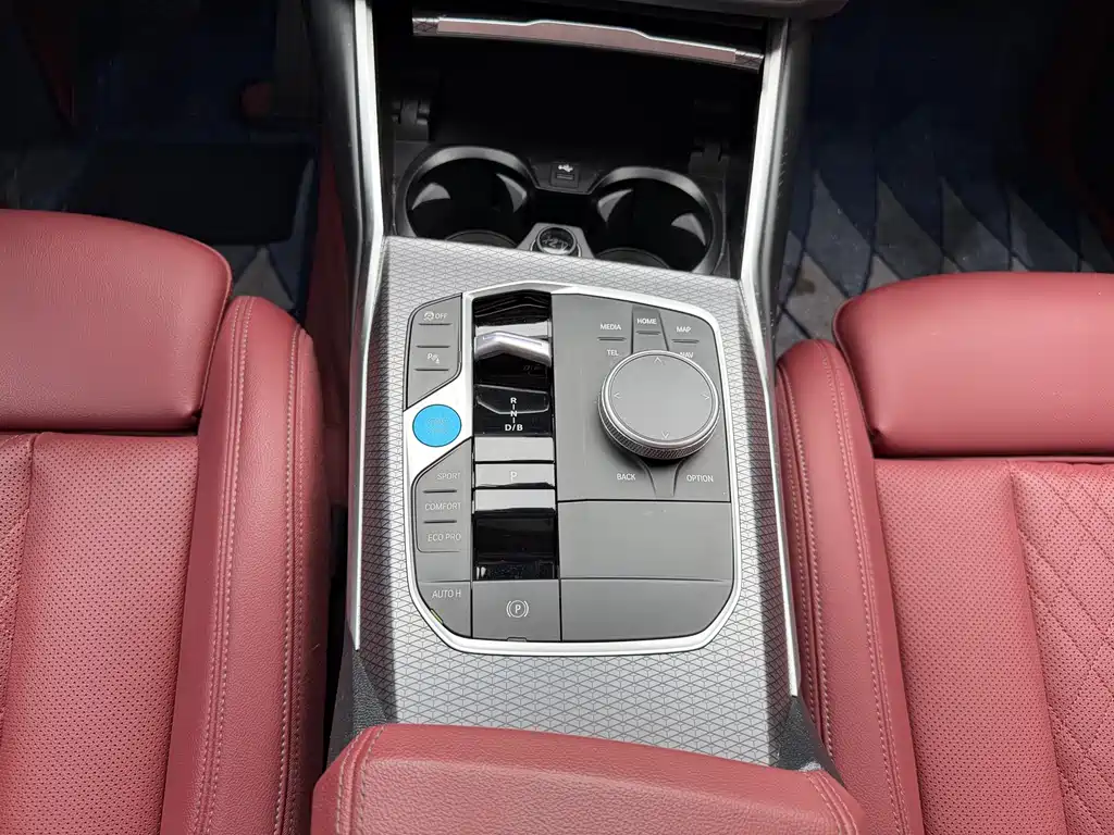 BMW i3 2024 — фото 11