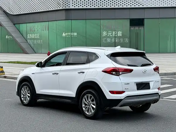 Hyundai Tucson 2015
