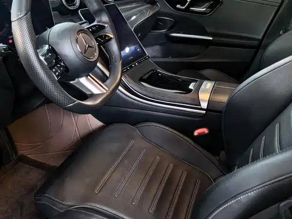 Mercedes-Benz C-Class 2022