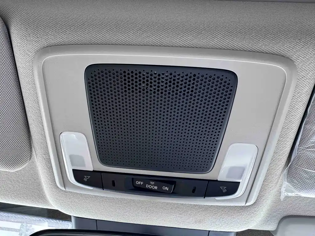 Honda Vezel 2023 — фото 13