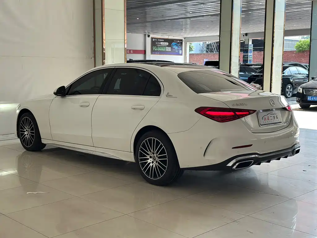Mercedes-Benz C-Class 2023 — фото 20