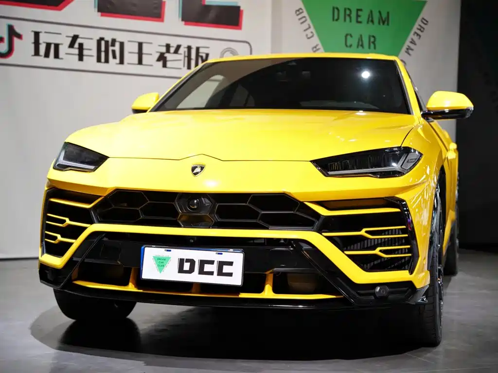 Lamborghini Urus 2019 — фото 49