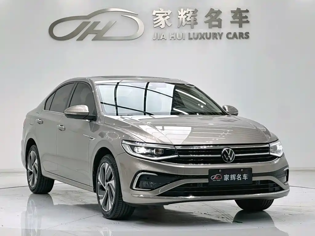 Volkswagen Bora 2023