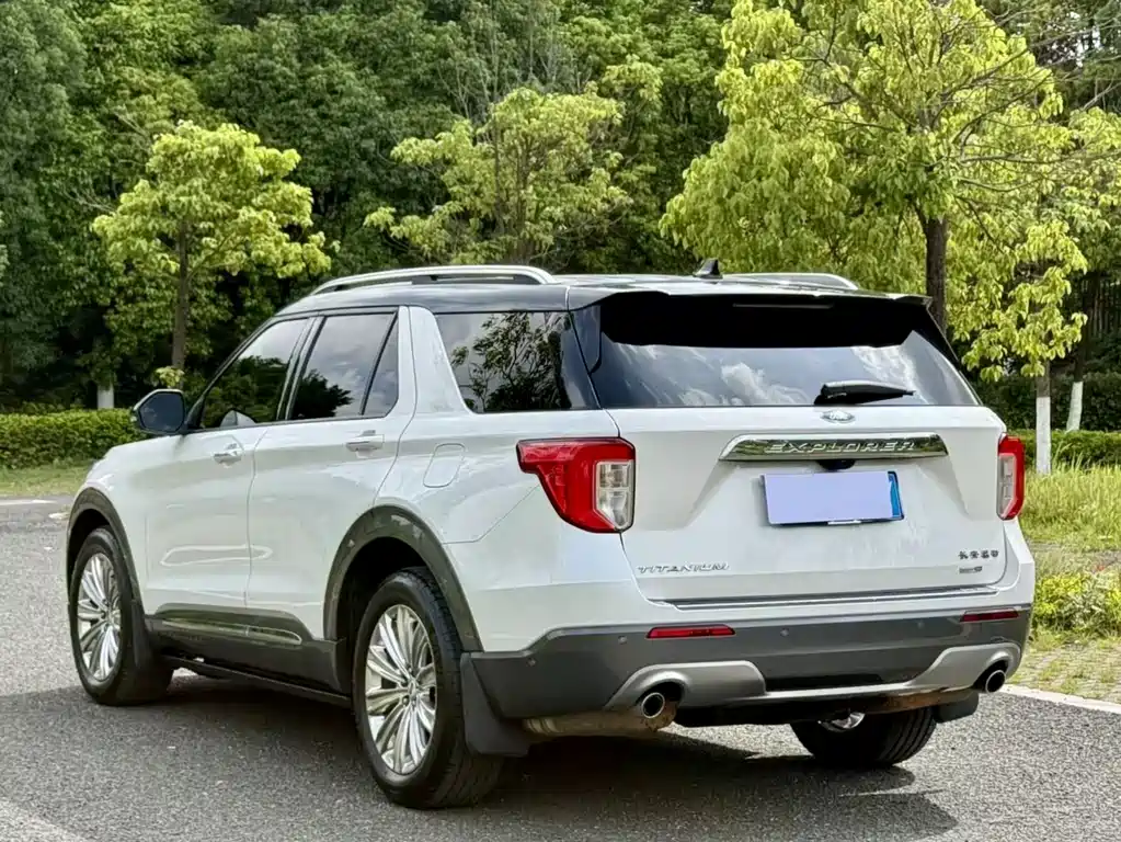 Ford Explorer 2021 — фото 7