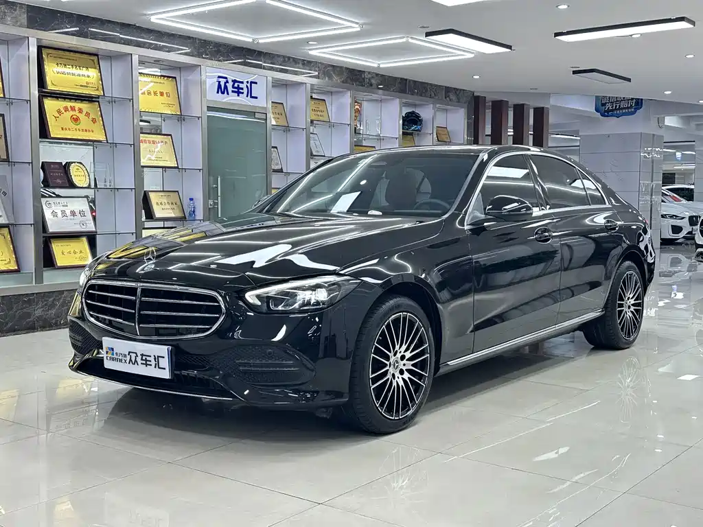 Mercedes-Benz C-Class 2023