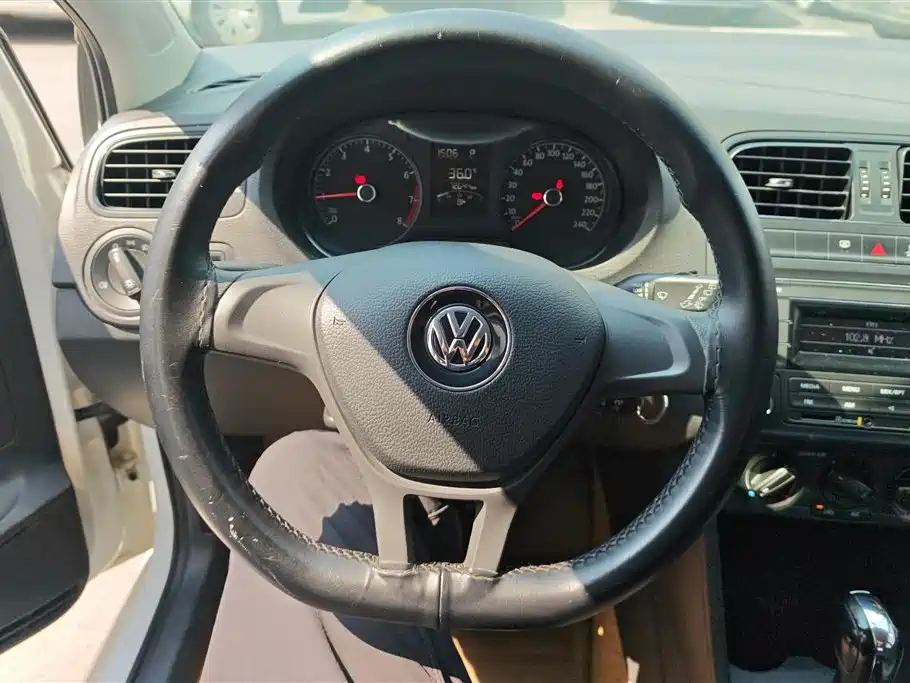 Volkswagen Polo 2019 — фото 15