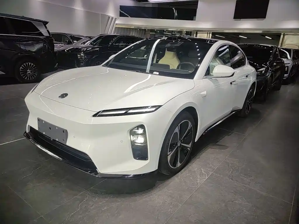 NIO ET5 2025