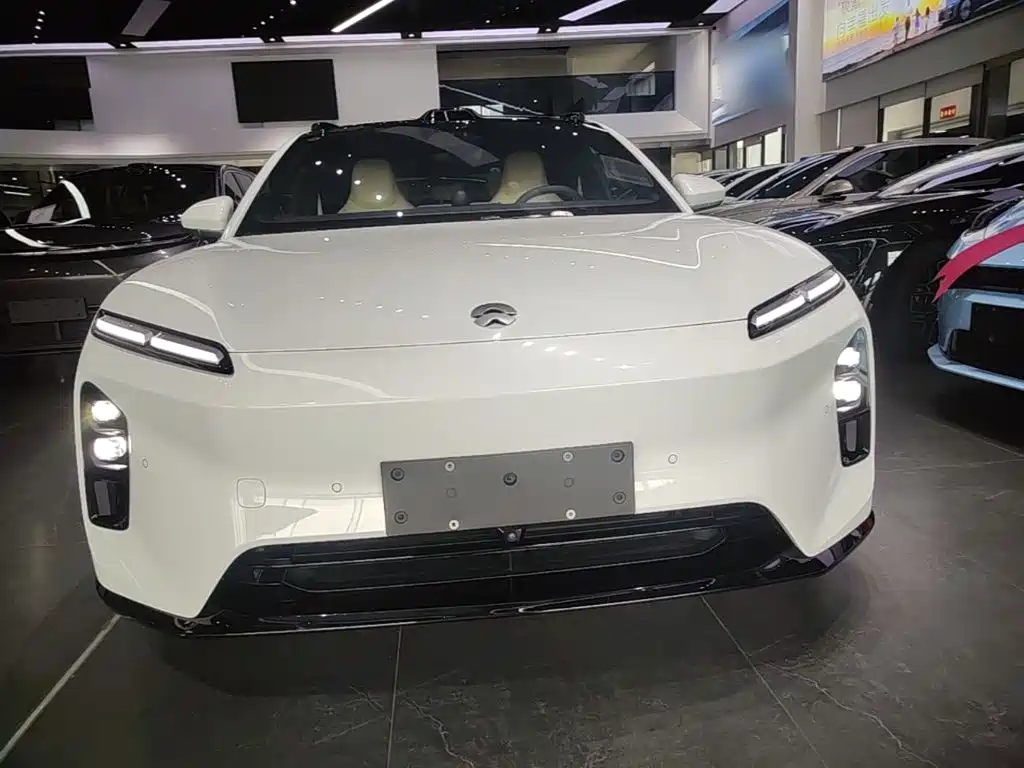 NIO ET5 2025