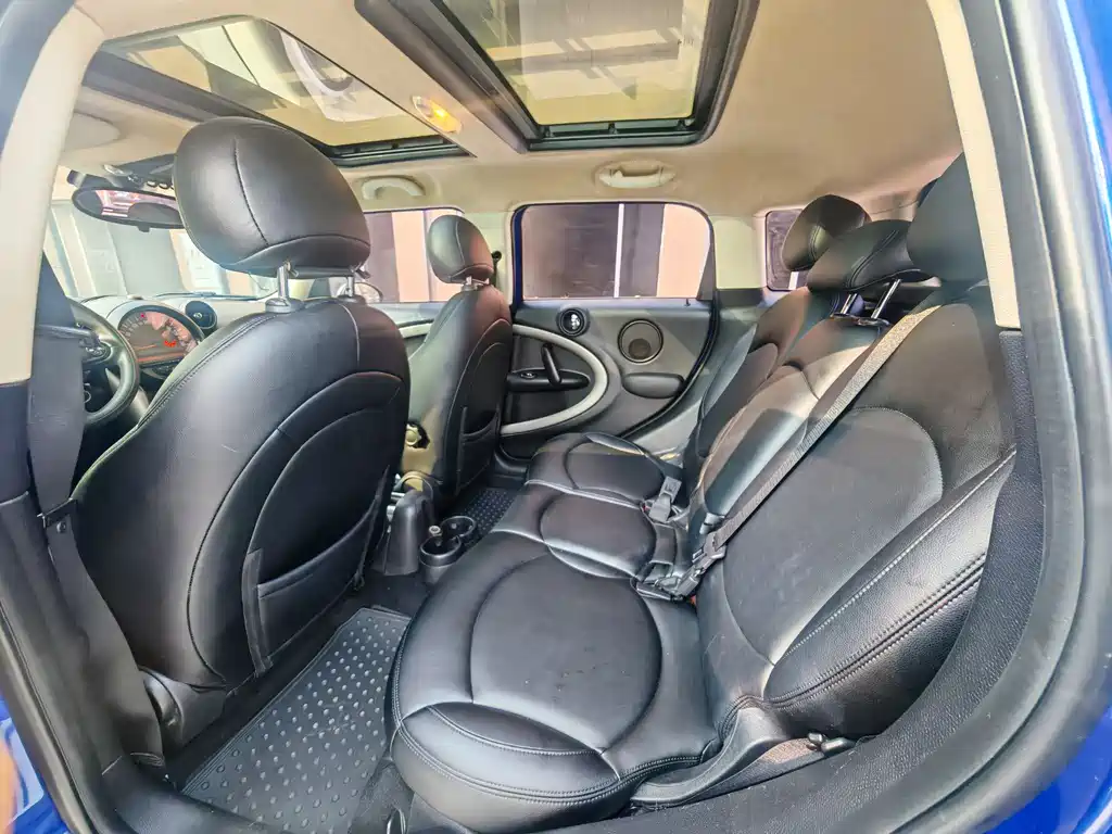 MINI Countryman 2015