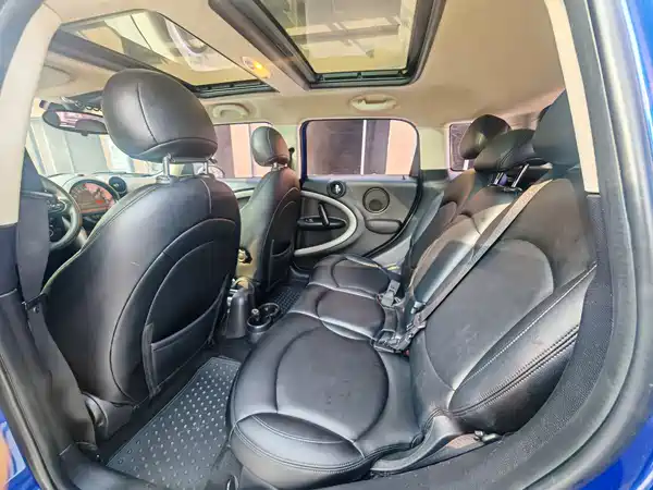 MINI Countryman 2015