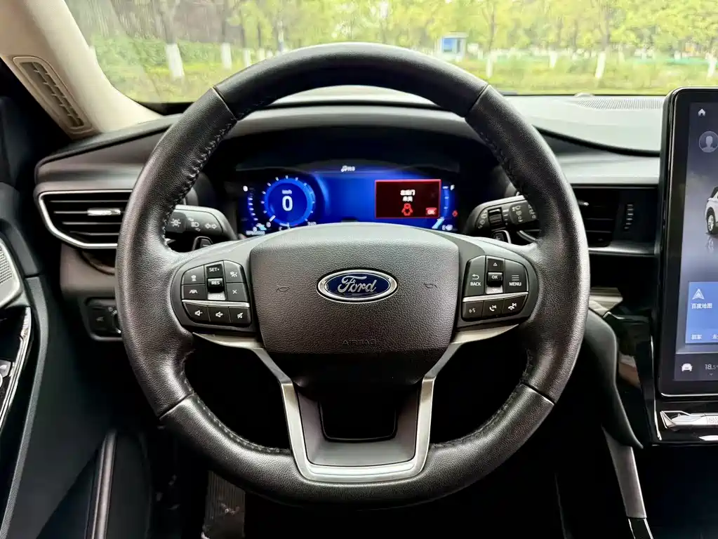 Ford Explorer 2021 — фото 11