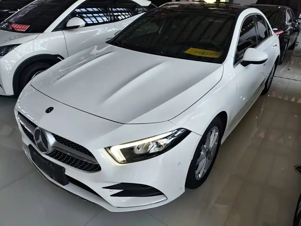 Mercedes-Benz A-Class 2020 — фото 1