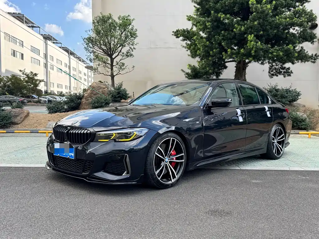 BMW 3 Series 2021