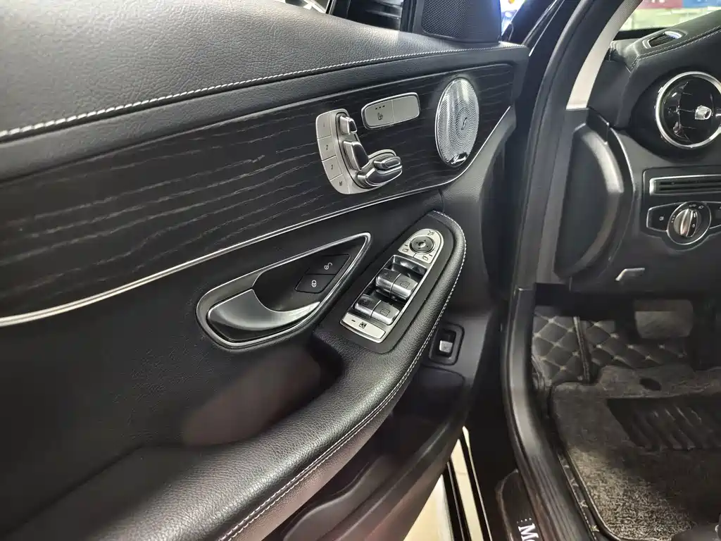 Mercedes-Benz C-Class 2021 — фото 16
