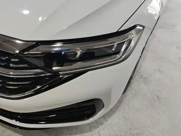 Volkswagen Sagitar 2024