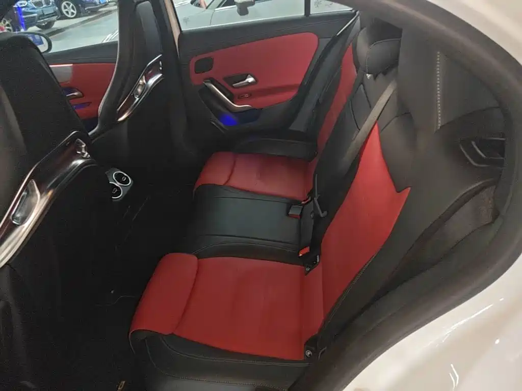 Mercedes-Benz A-Class AMG 2021 — фото 17