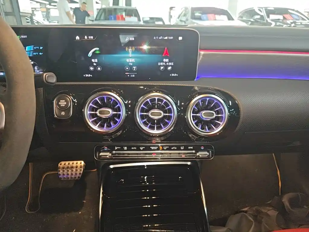 Mercedes-Benz A-Class AMG 2021 — фото 13