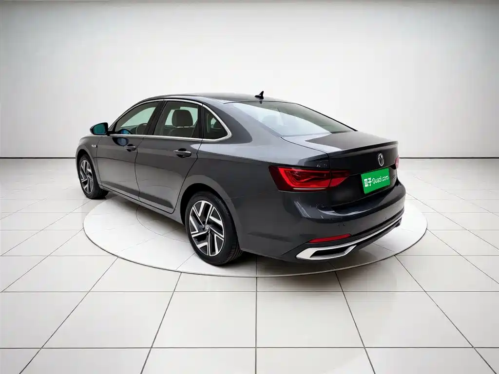 Volkswagen Sagitar 2023
