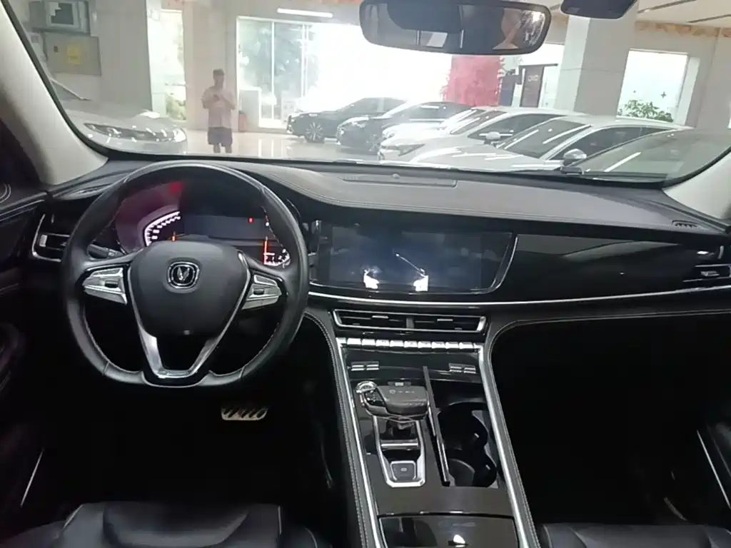 Changan CS85 COUPE 2020 — фото 10