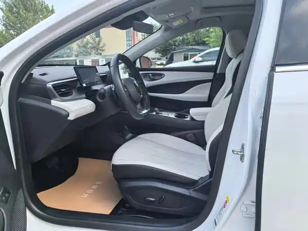BYD Seal 05 DM-i 2025