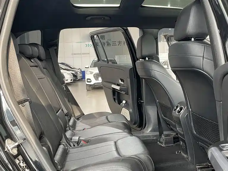 Mercedes-Benz GLB 2021 — фото 14