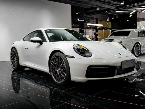 Porsche 911 2024