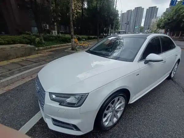 Audi A4L 2018