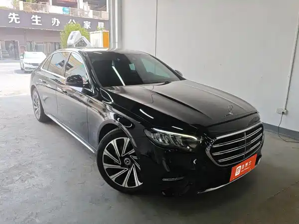 Mercedes-Benz E-Class 2024