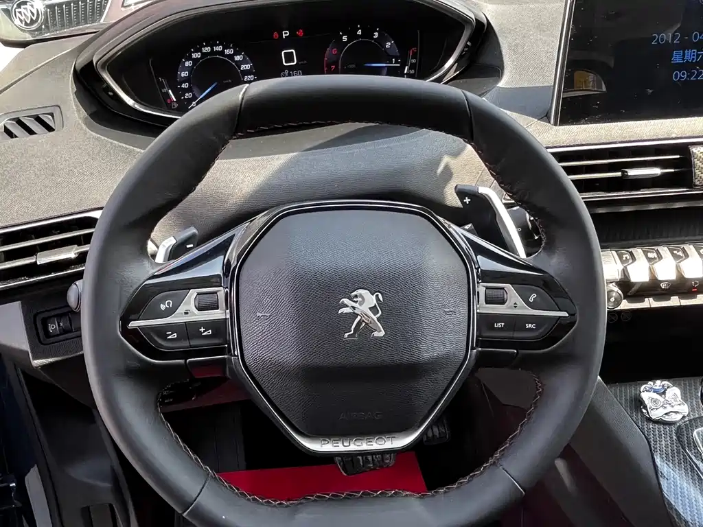 Peugeot 5008 2018 — фото 11