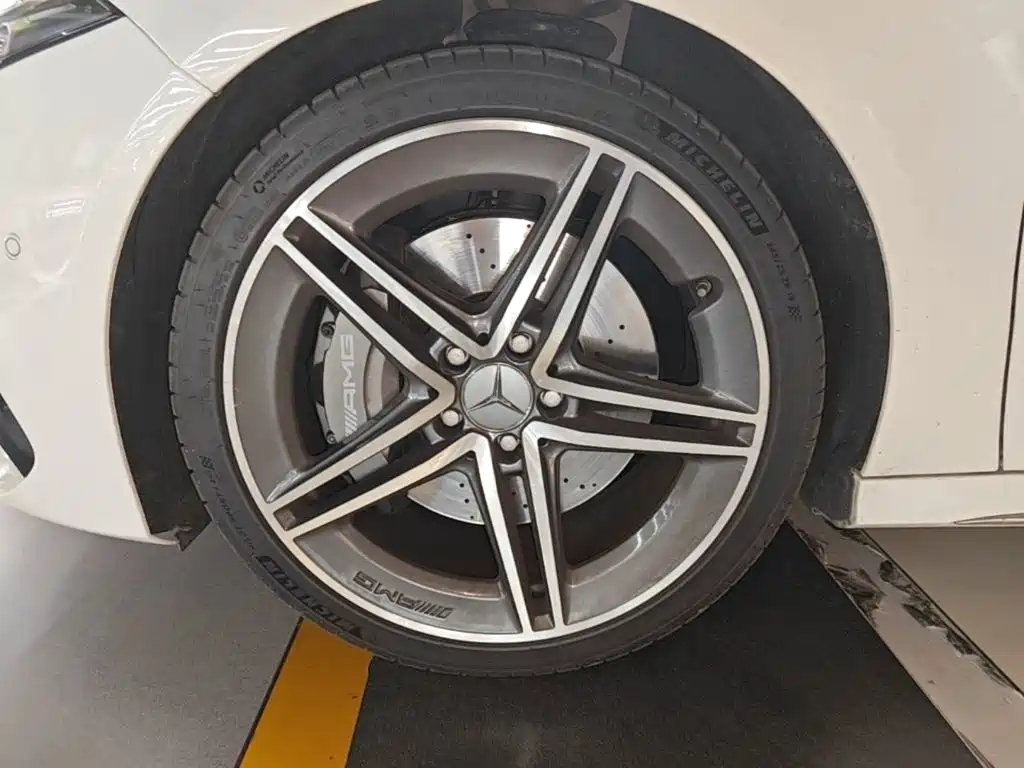 Mercedes-Benz A-Class AMG 2021 — фото 23