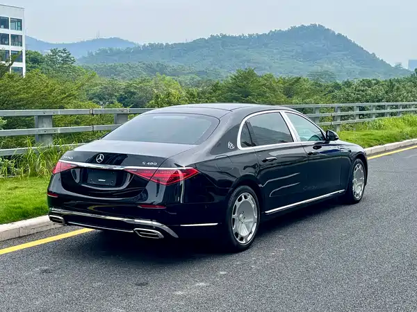 Mercedes-Benz Maybach S-Class 2023
