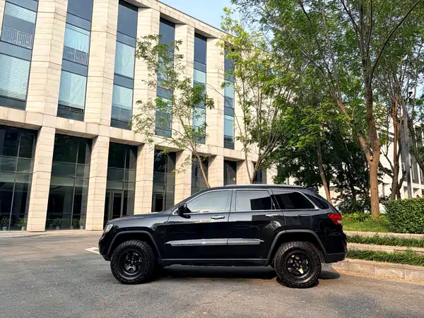 Jeep Grand Cherokee 2011