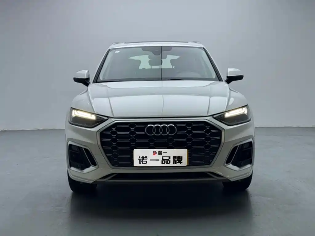 Audi Q5L 2025 — фото 2