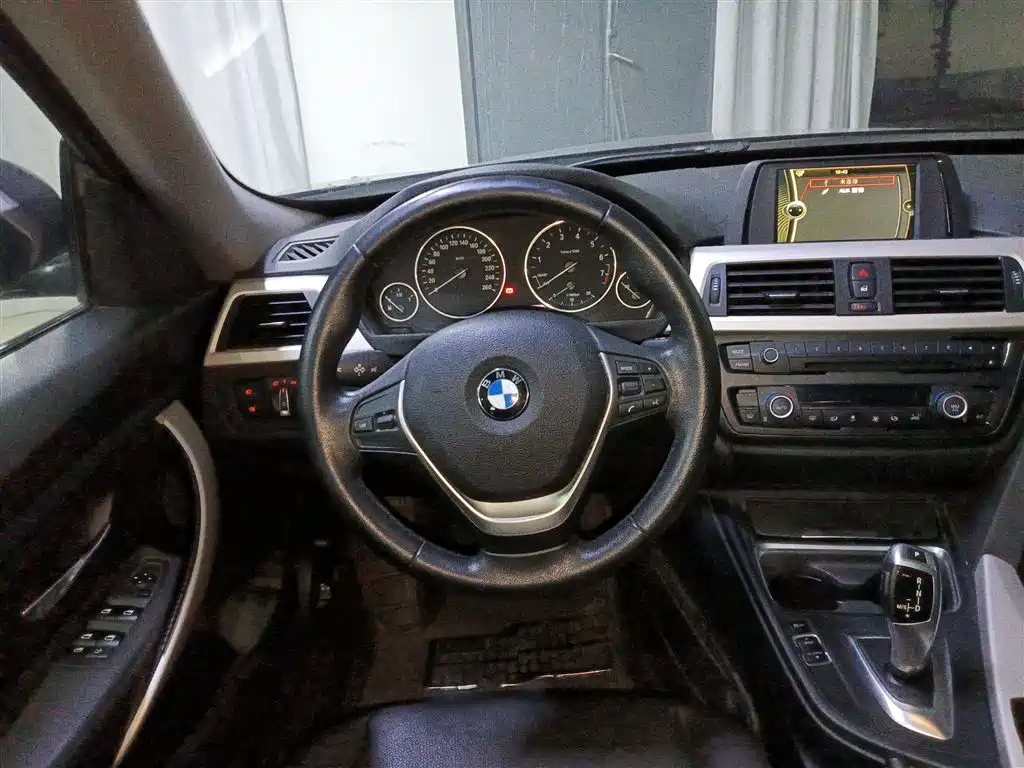 BMW 3 Series GT 2014 — фото 11