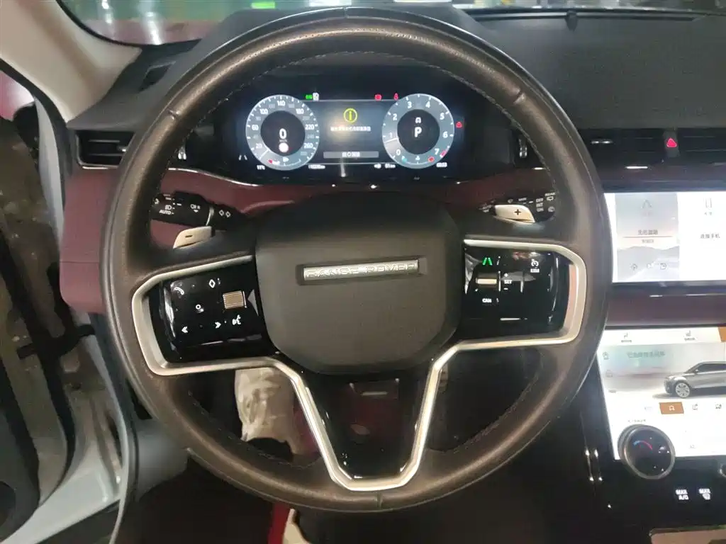 Land Rover Evoque 2024 — фото 11