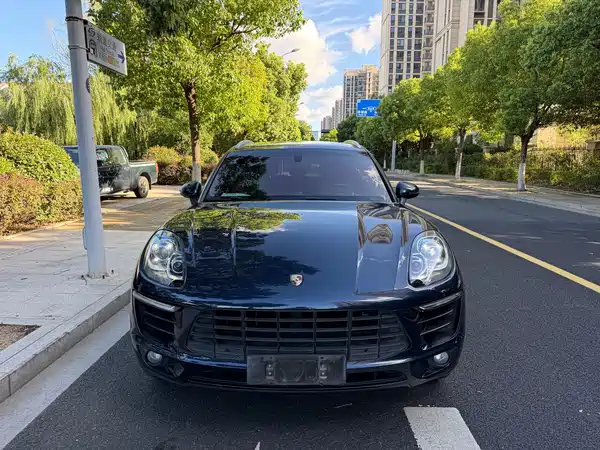 Porsche Macan 2014