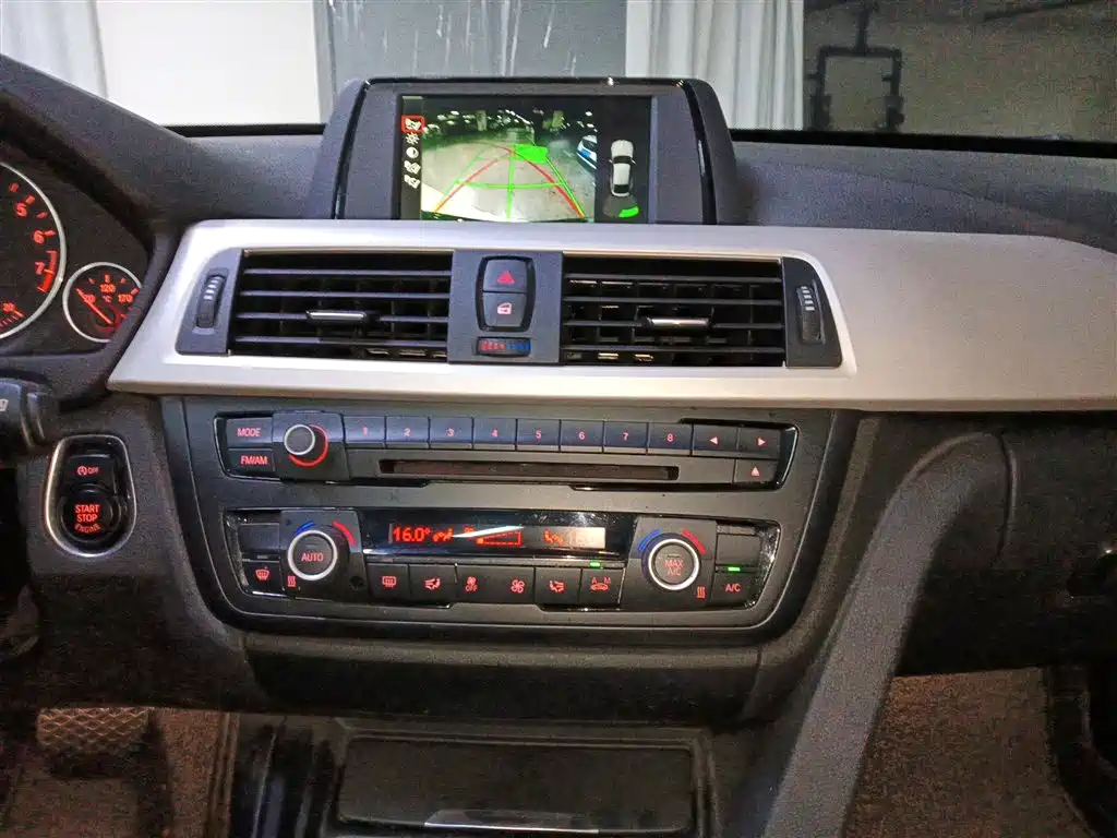 BMW 3 Series GT 2014 — фото 13
