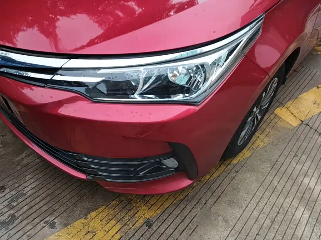 Toyota Corolla 2018 — фото 24