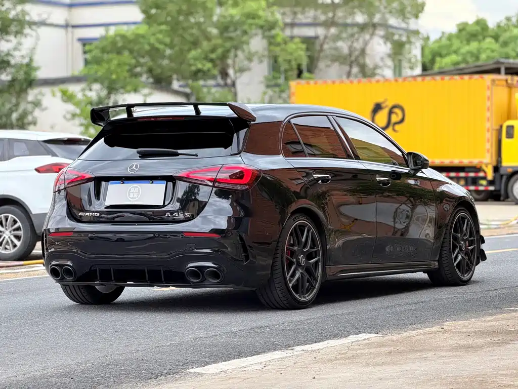 Mercedes-Benz A-Class AMG 2021 — фото 4